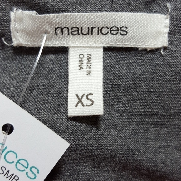 *NWT* MAURICES Super Soft Gray T-Shirt, Size XS - Picture 5 of 6